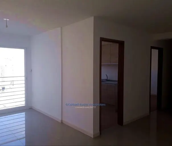 Apartamento de 2 dormitorios en venta en Centro con renta