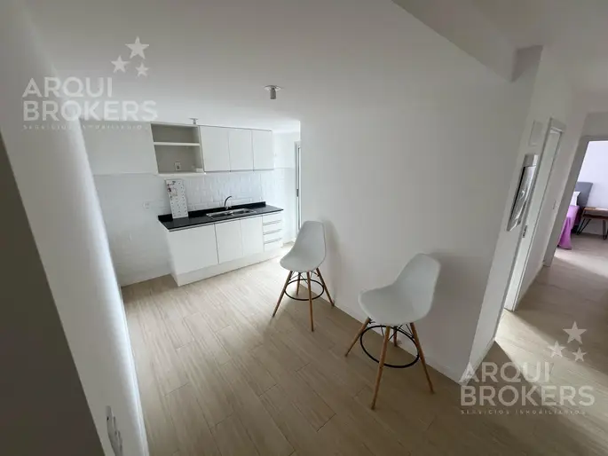 Apartamento 2 dormitorios en venta en Barrio Sur - 402
