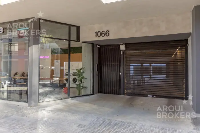 Venta apartamento dos dormitorios en Barrio Sur - 910