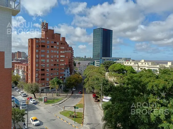 Venta apartamento un dormitorio en Barrio Sur - 702