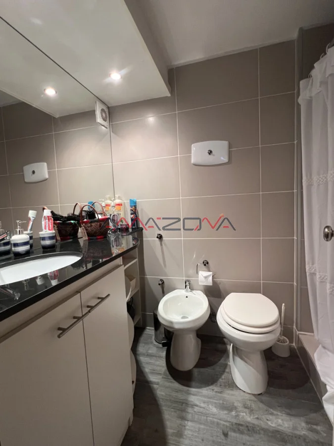 Apartamento en Playa Mansa, propiedad 273364 -Imagen 2