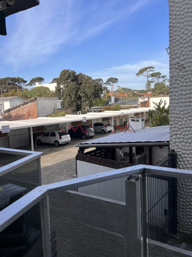 Apartamento en Playa Mansa, propiedad 273364 -Imagen 15