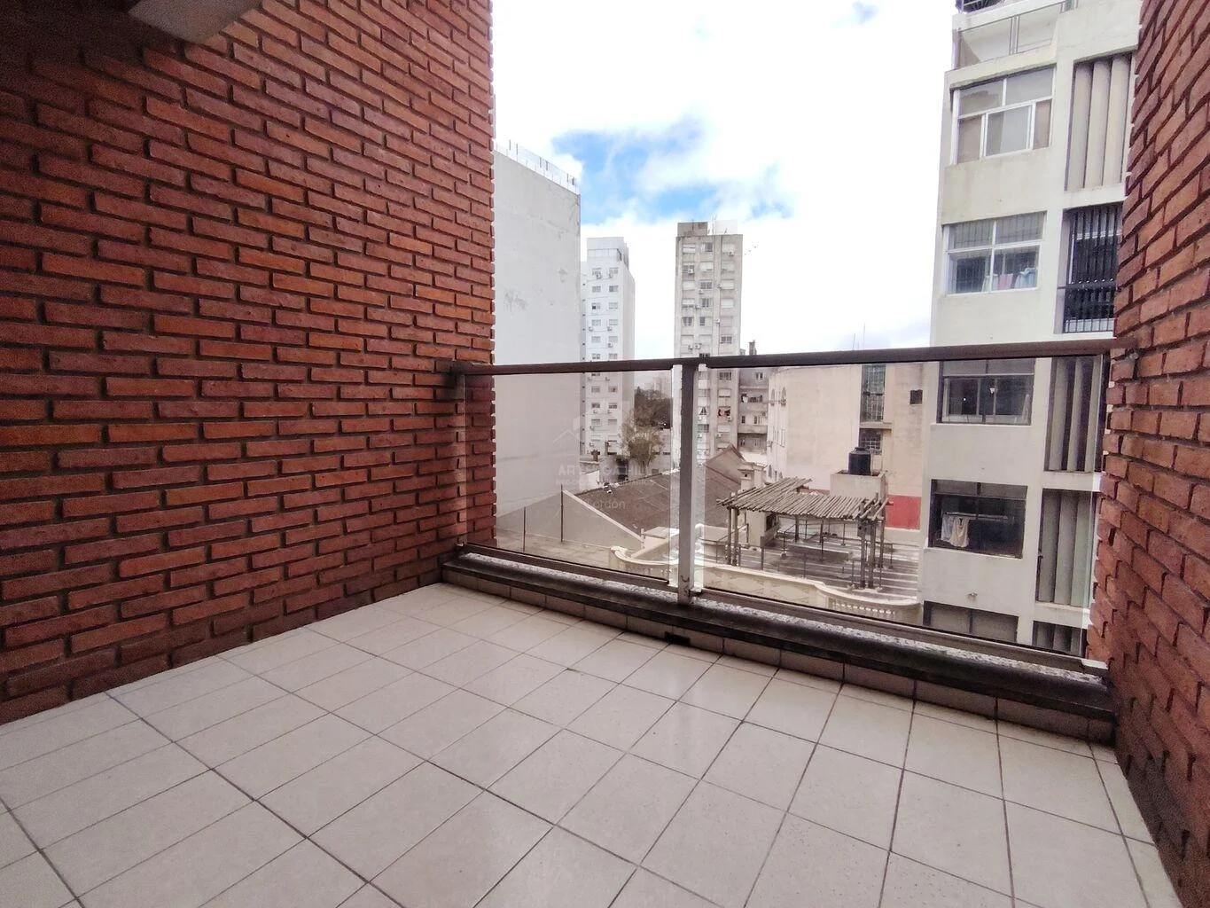 Apartamento en Tres Cruces, propiedad 302191 -Imagen 1