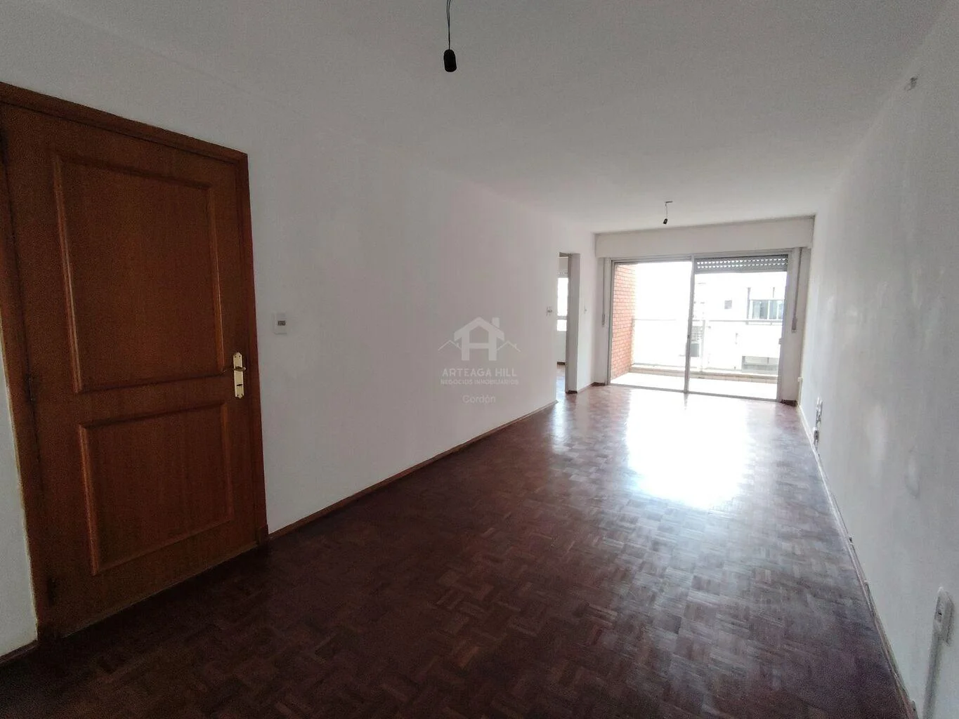 Apartamento en Tres Cruces, propiedad 302191 -Imagen 2