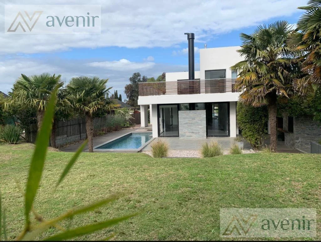 Casa en Lomas de la Tahona, propiedad 303598 -Imagen 2