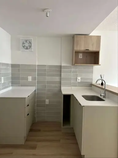 Alquiler monoambiente con cochera en La Blanqueada
