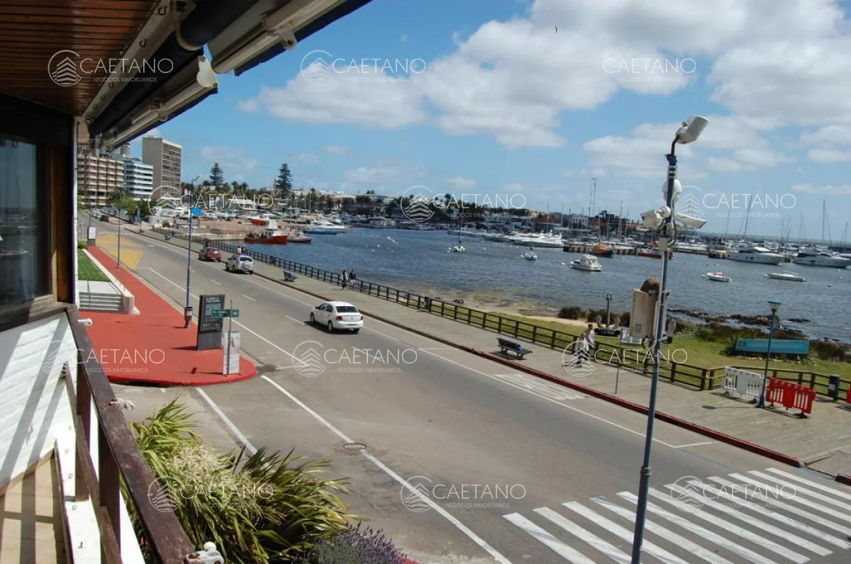 Apartamento en Puerto, propiedad 214827 -Imagen 13