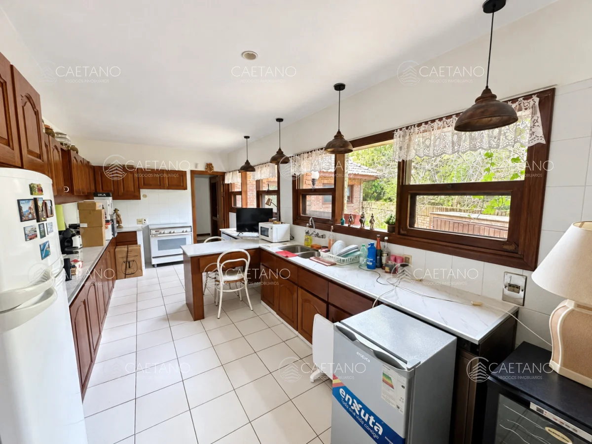 Casa en Berverly Hills, propiedad 215107 -Imagen 11