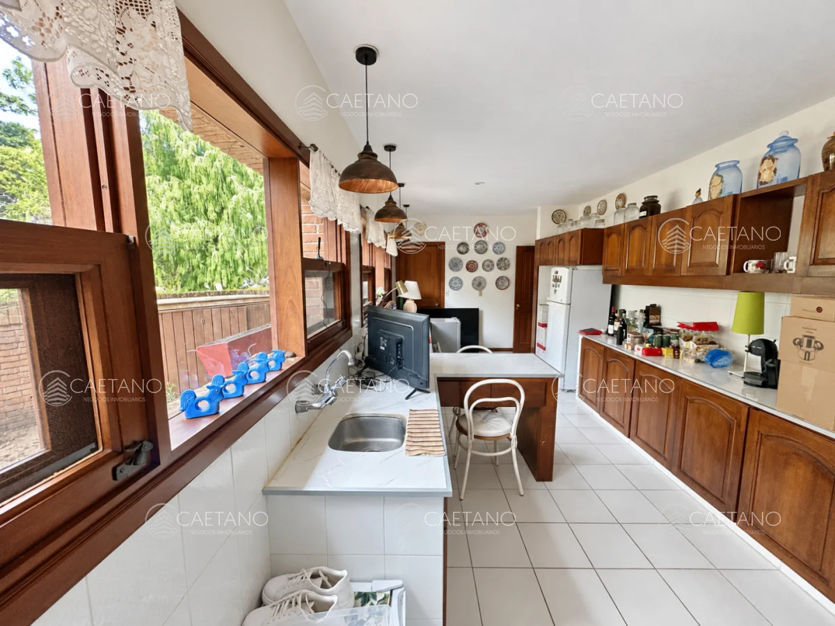 Casa en Berverly Hills, propiedad 215107 -Imagen 12