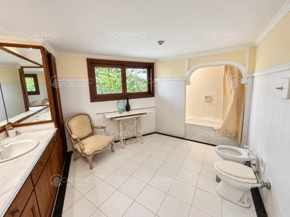 Casa en Berverly Hills, propiedad 215107 -Imagen 14