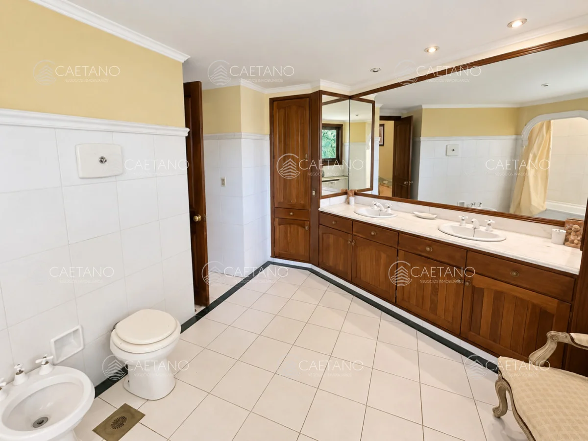 Casa en Berverly Hills, propiedad 215107 -Imagen 15