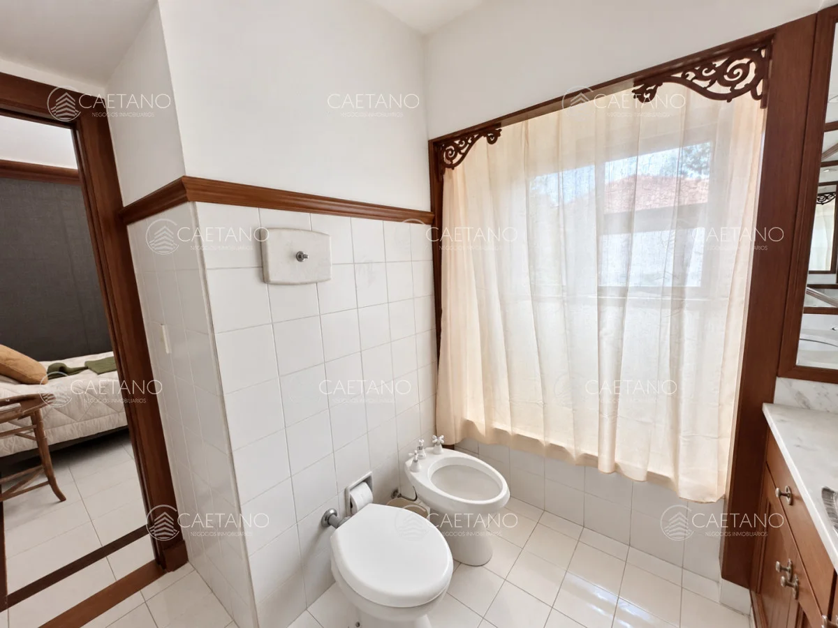 Casa en Berverly Hills, propiedad 215107 -Imagen 23