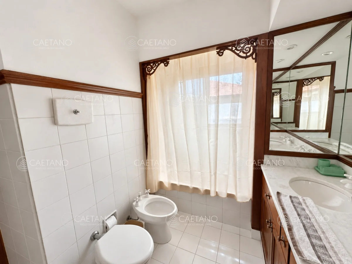Casa en Berverly Hills, propiedad 215107 -Imagen 25