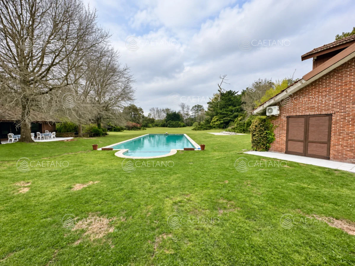 Casa en Berverly Hills, propiedad 215107 -Imagen 4