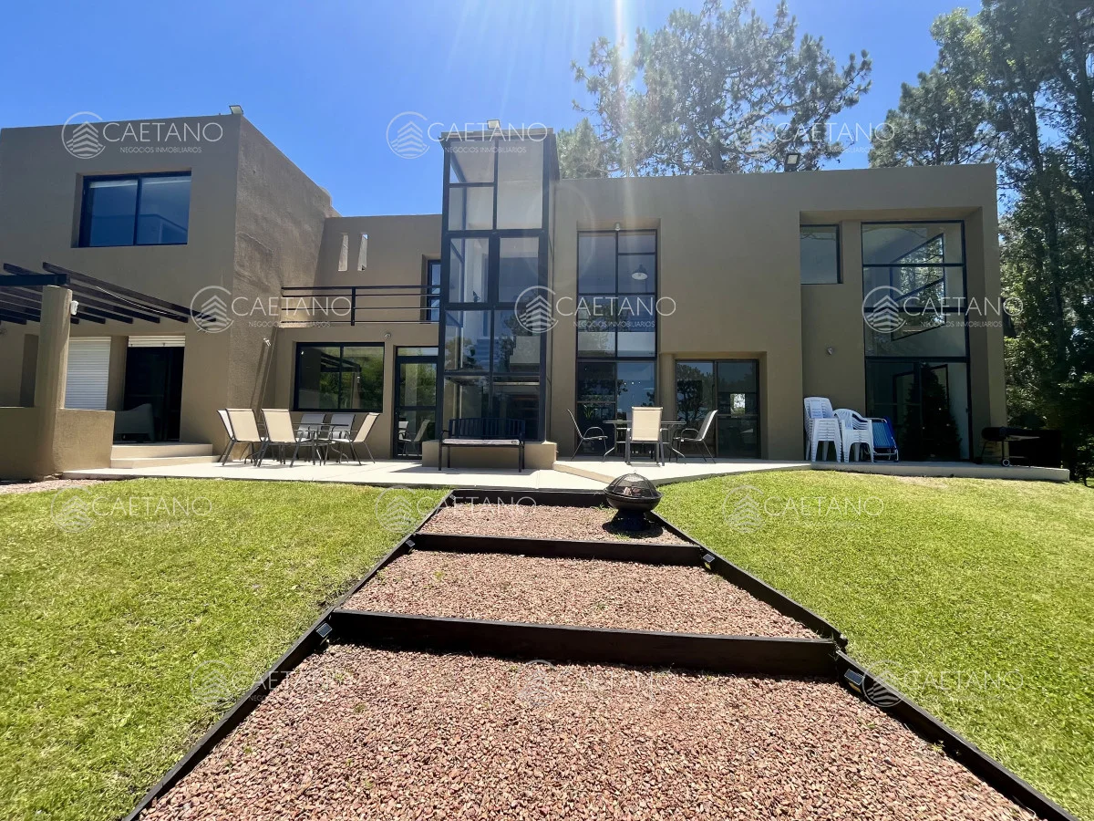 Casa en Rincón del Indio, propiedad 215354 -Imagen 1