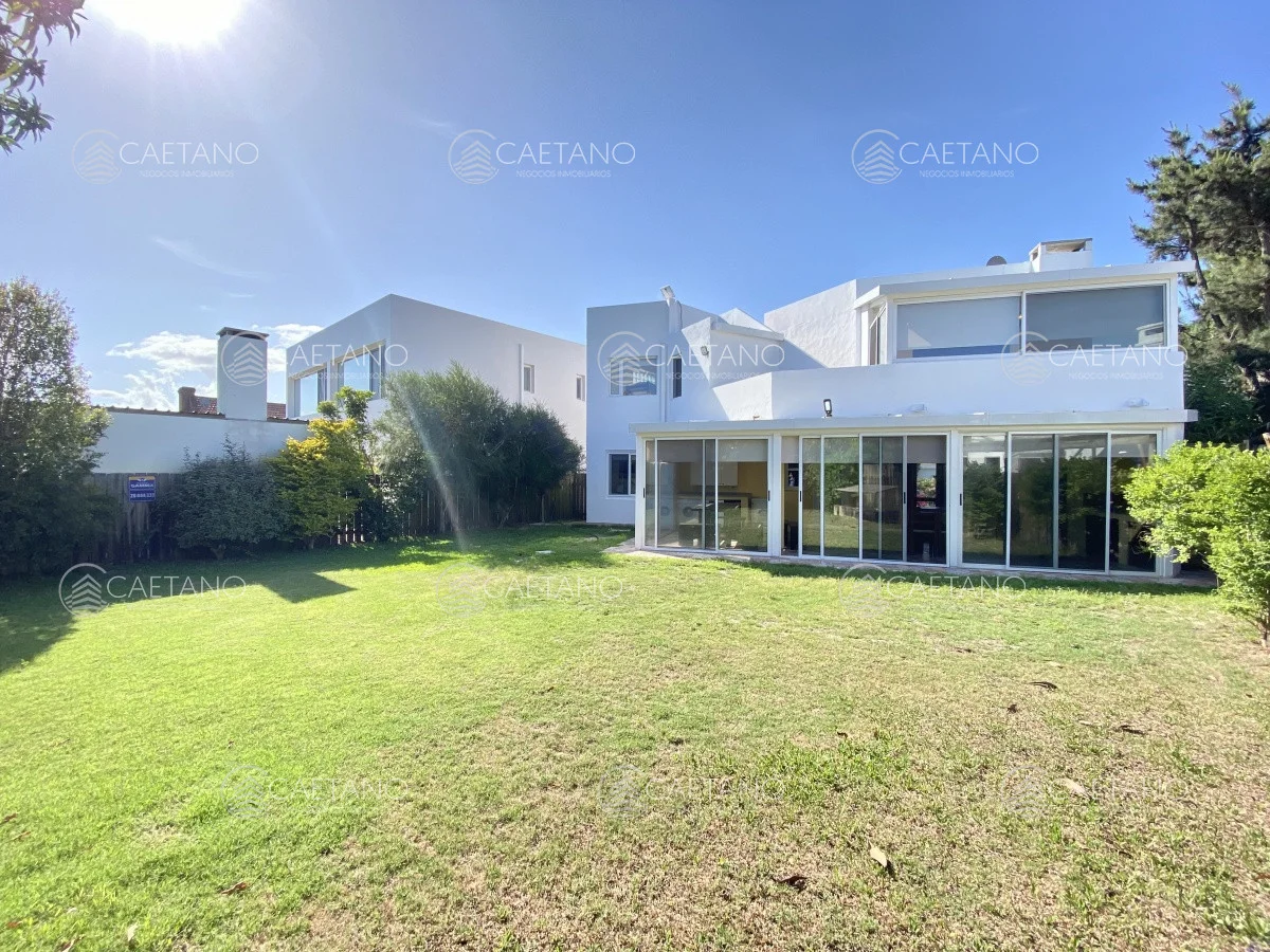 Casa en La Juanita, propiedad 215484 -Imagen 7