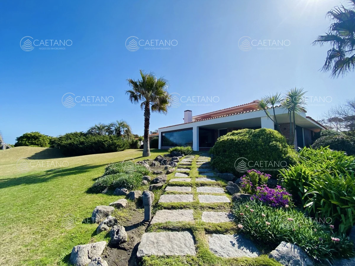 Casa en Playa Brava, propiedad 215540 -Imagen 1