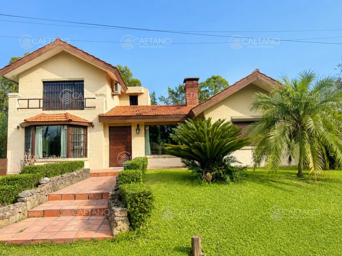 Casa en Jardines de Córdoba, propiedad 215643 -Imagen 1