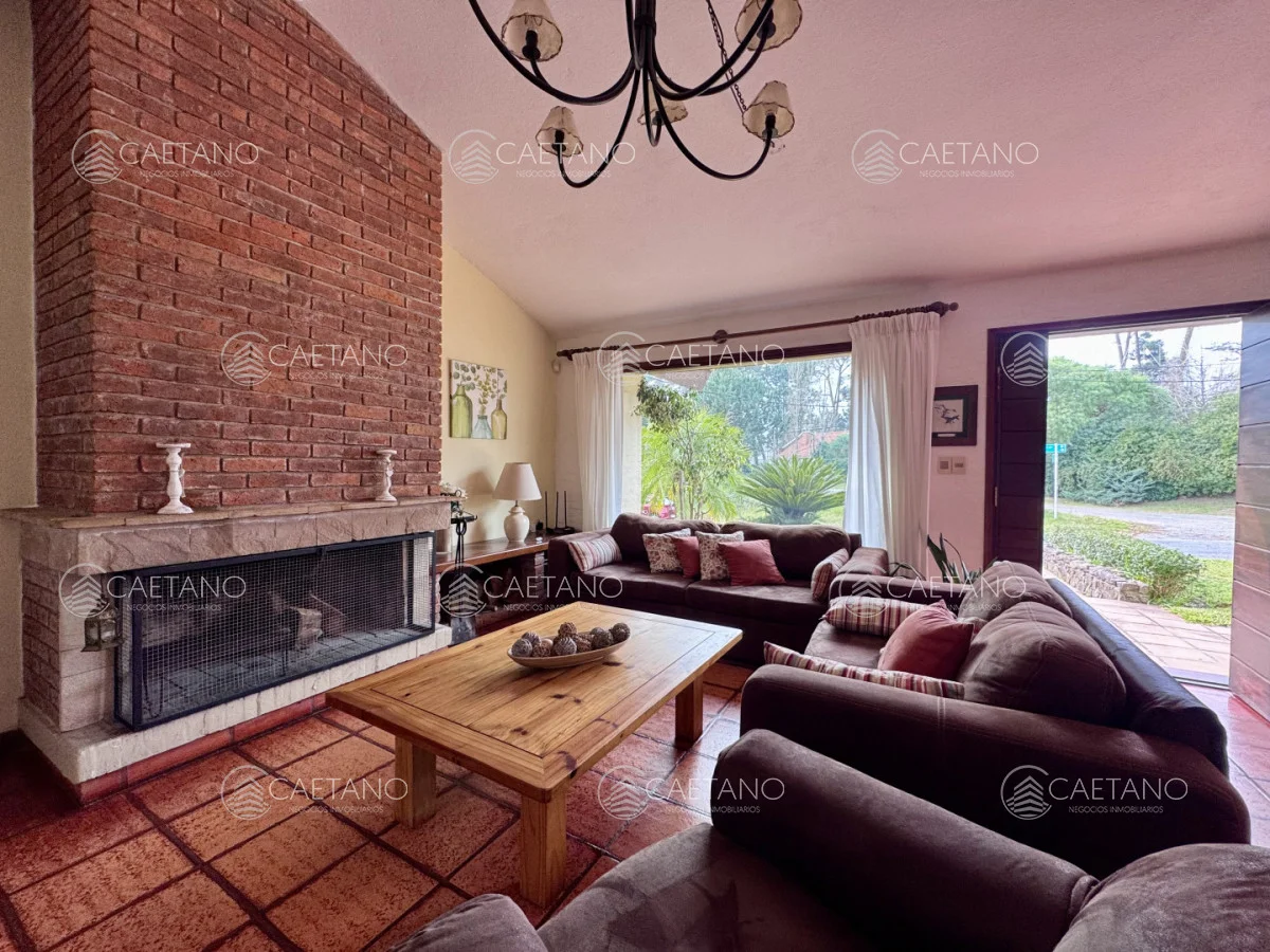 Casa en Jardines de Córdoba, propiedad 215643 -Imagen 3