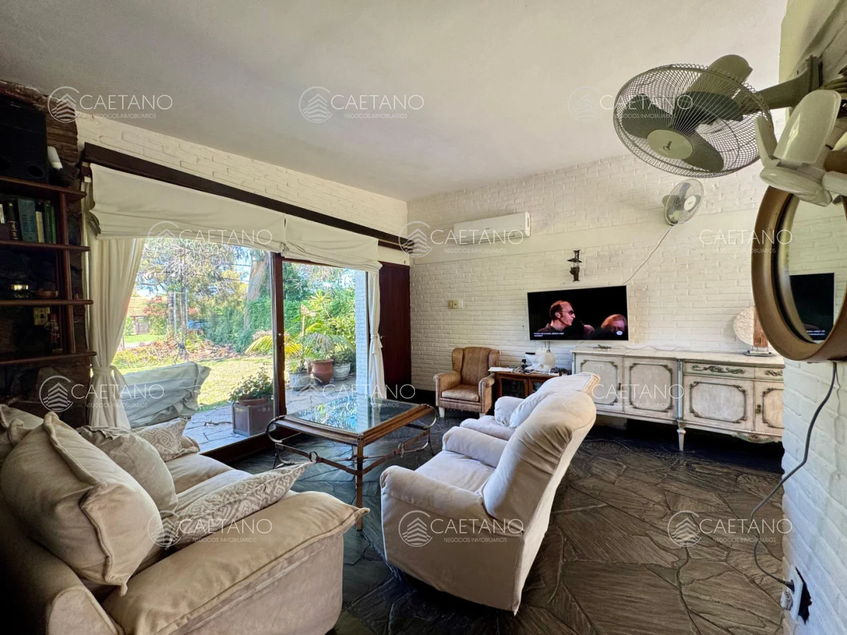 Casa en Pinares, propiedad 215646 -Imagen 4