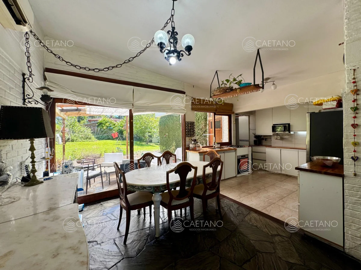 Casa en Pinares, propiedad 215646 -Imagen 5