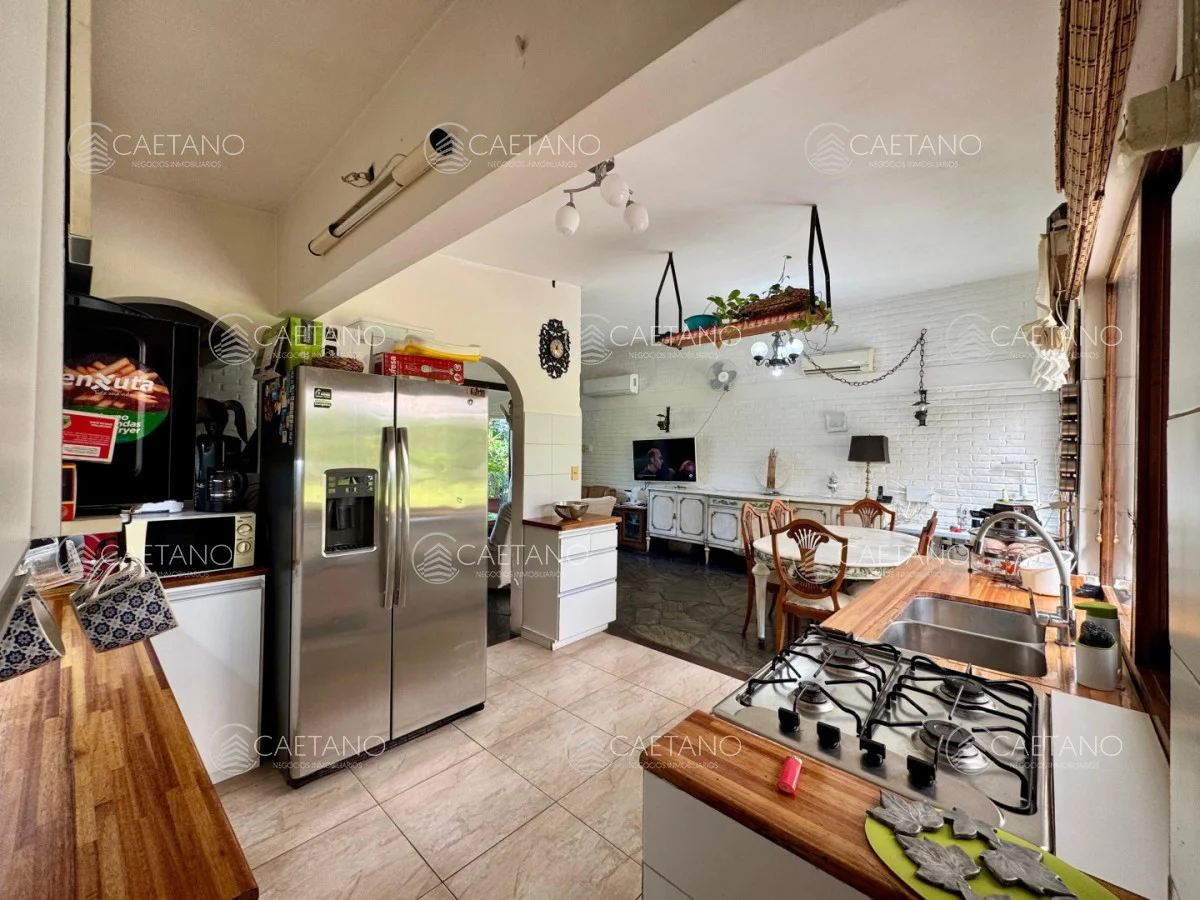 Casa en Pinares, propiedad 215646 -Imagen 6