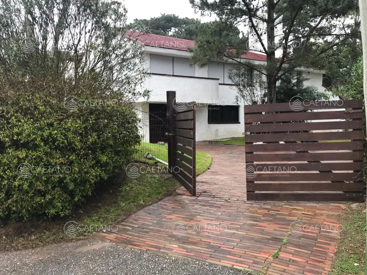 Casa en Barrio Cantegril, propiedad 216158 -Imagen 1