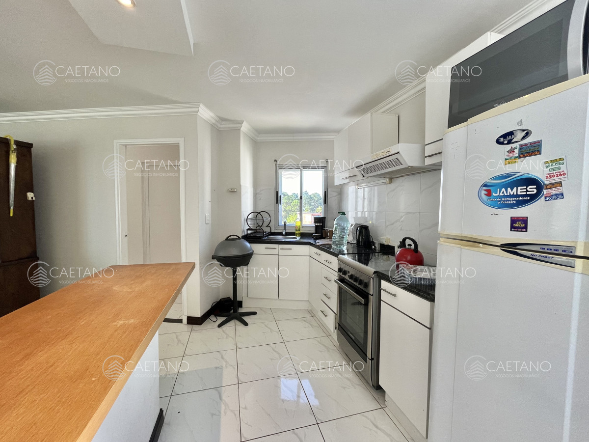 Apartamento en Pinares, propiedad 216190 -Imagen 4