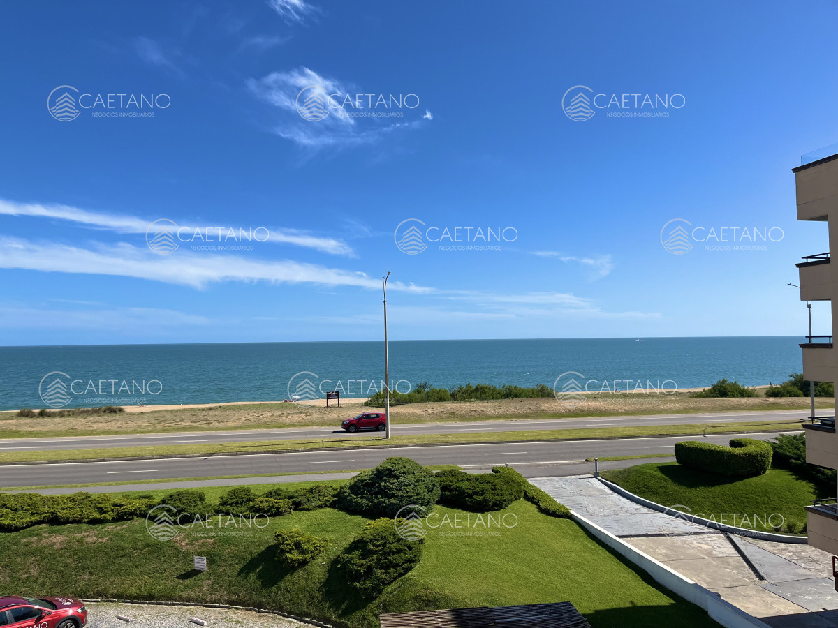 Apartamento en Pinares, propiedad 216190 -Imagen 1