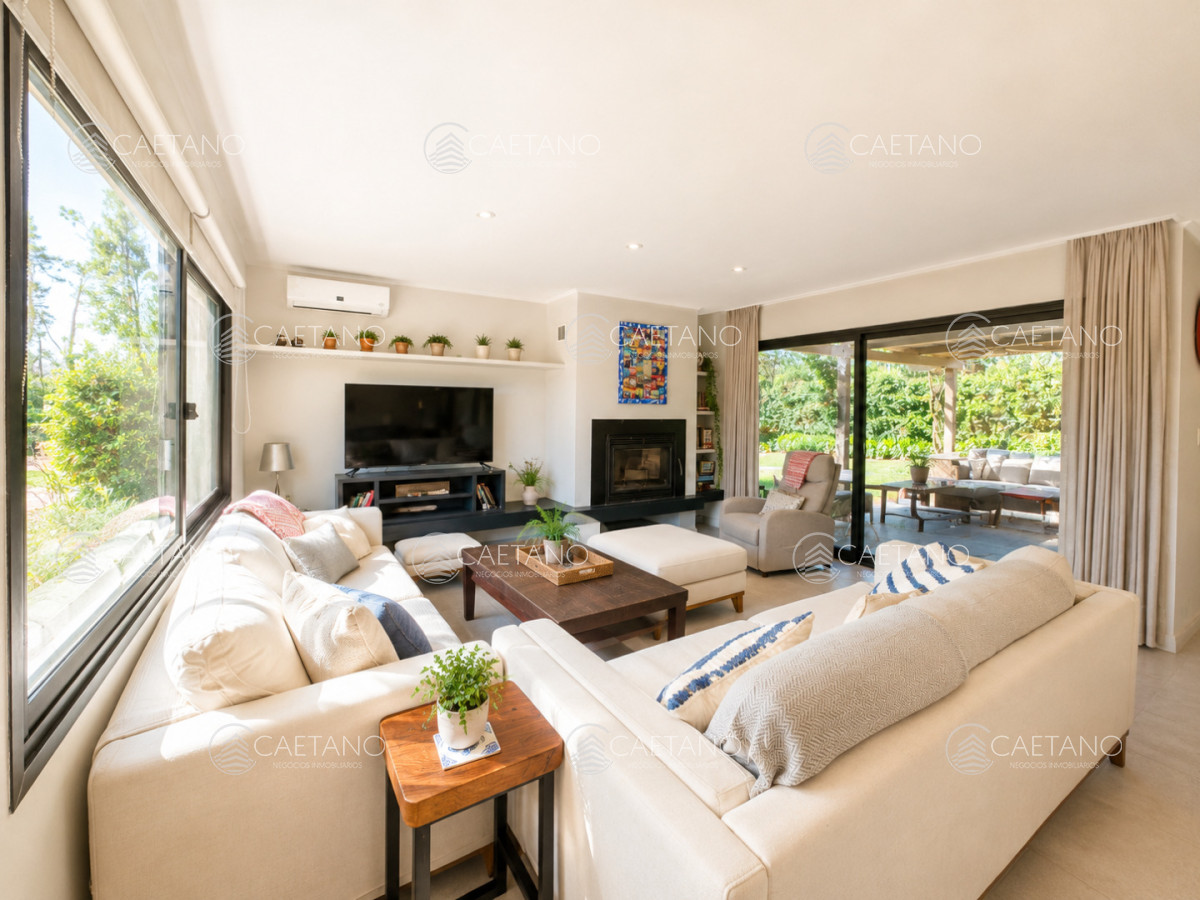Casa en Pinares, propiedad 272701 -Imagen 2