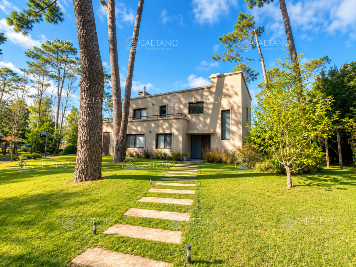 Casa en Pinares, propiedad 272701 -Imagen 1
