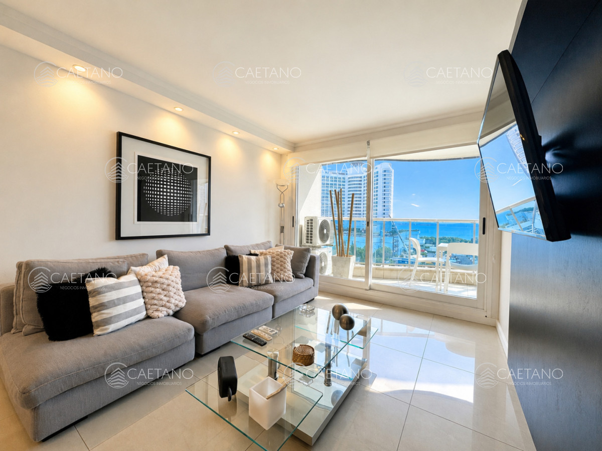 Apartamento en Playa Mansa, propiedad 274476 -Imagen 2