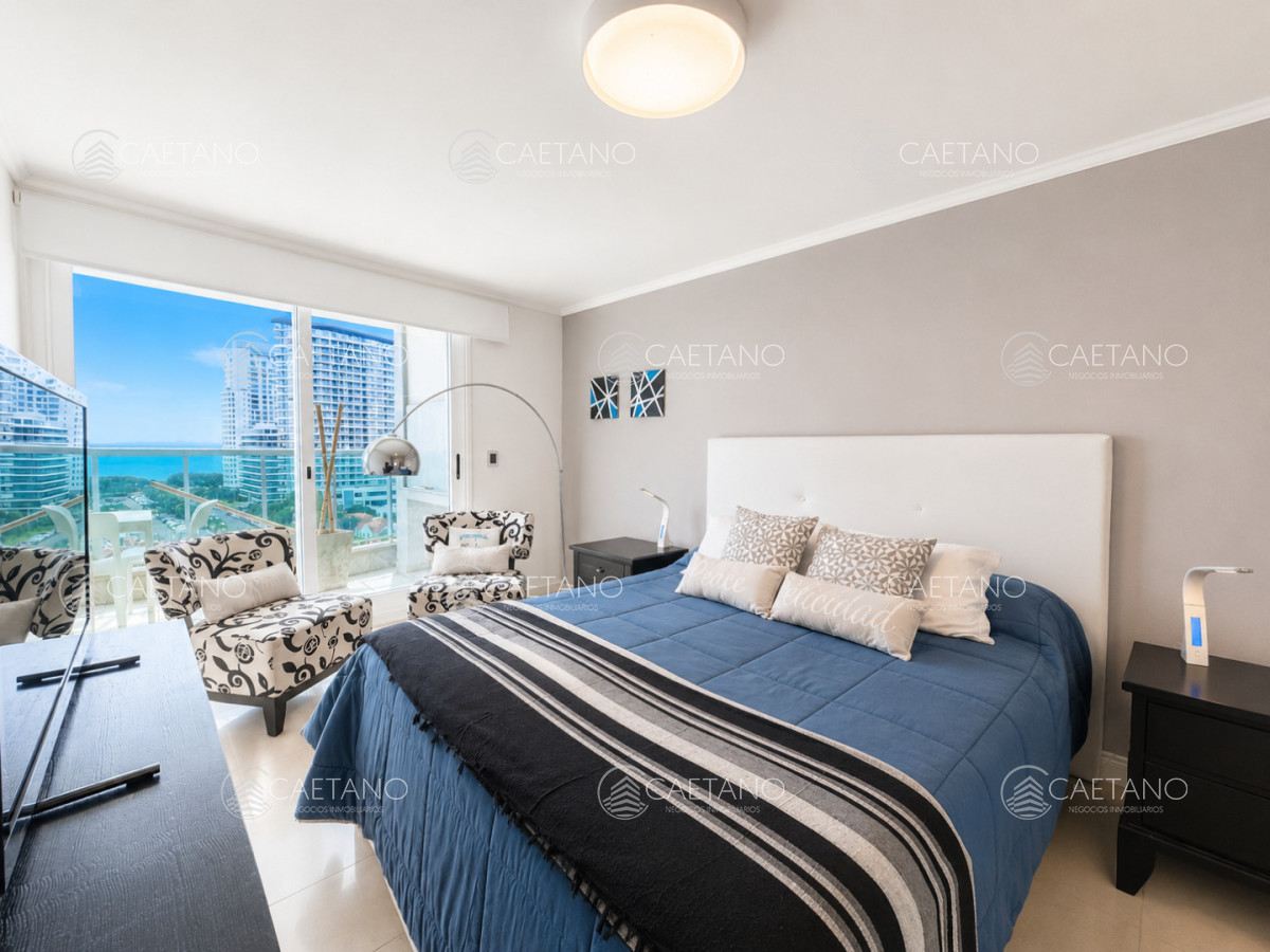 Apartamento en Playa Mansa, propiedad 274476 -Imagen 6