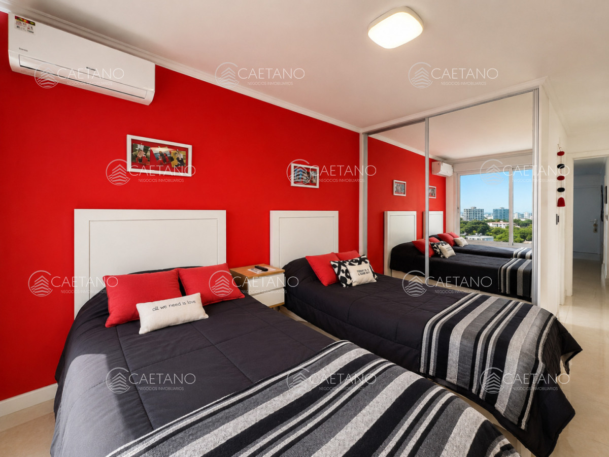 Apartamento en Playa Mansa, propiedad 274476 -Imagen 13