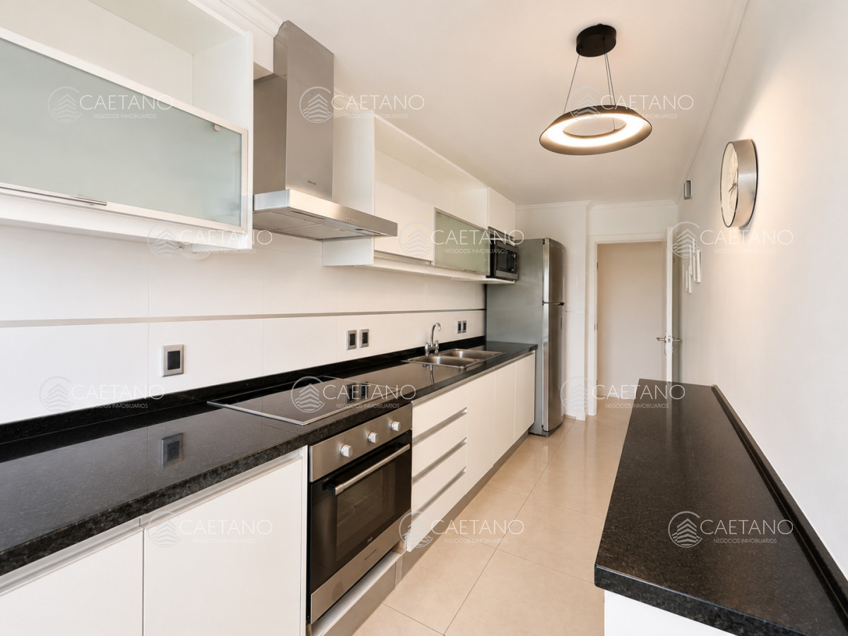 Apartamento en Playa Mansa, propiedad 274476 -Imagen 21