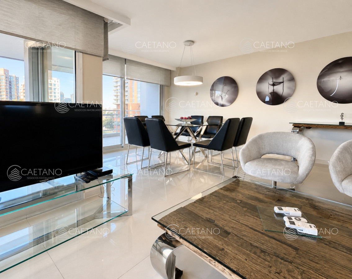 Apartamento en Playa Mansa, propiedad 274543 -Imagen 2
