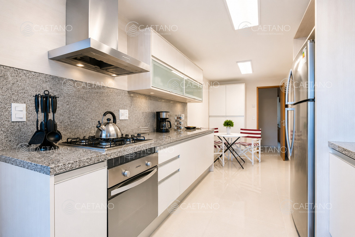 Apartamento en Playa Mansa, propiedad 274543 -Imagen 14