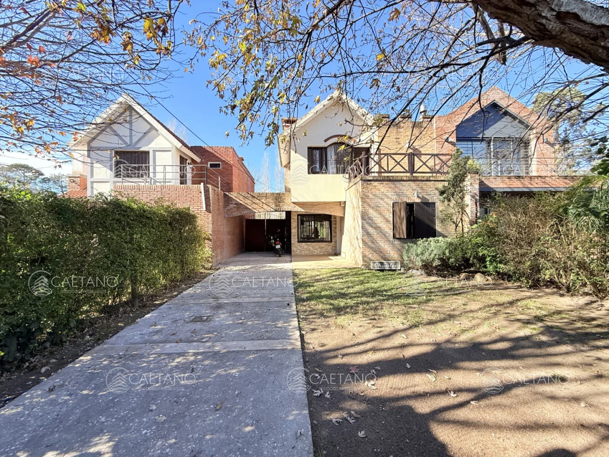 Casa en Pinares, propiedad 276143 -Imagen 1