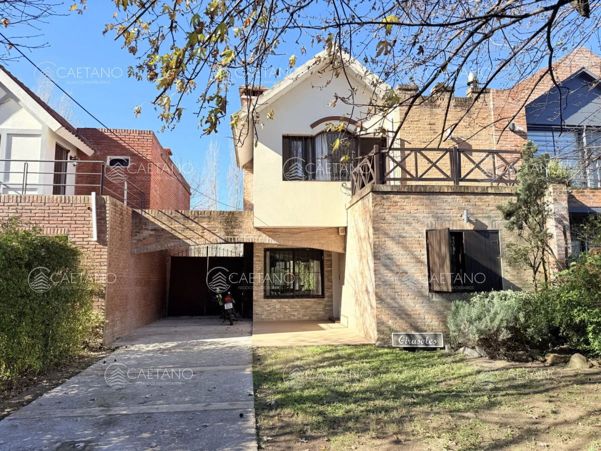 Casa en Pinares, propiedad 276143 -Imagen 2