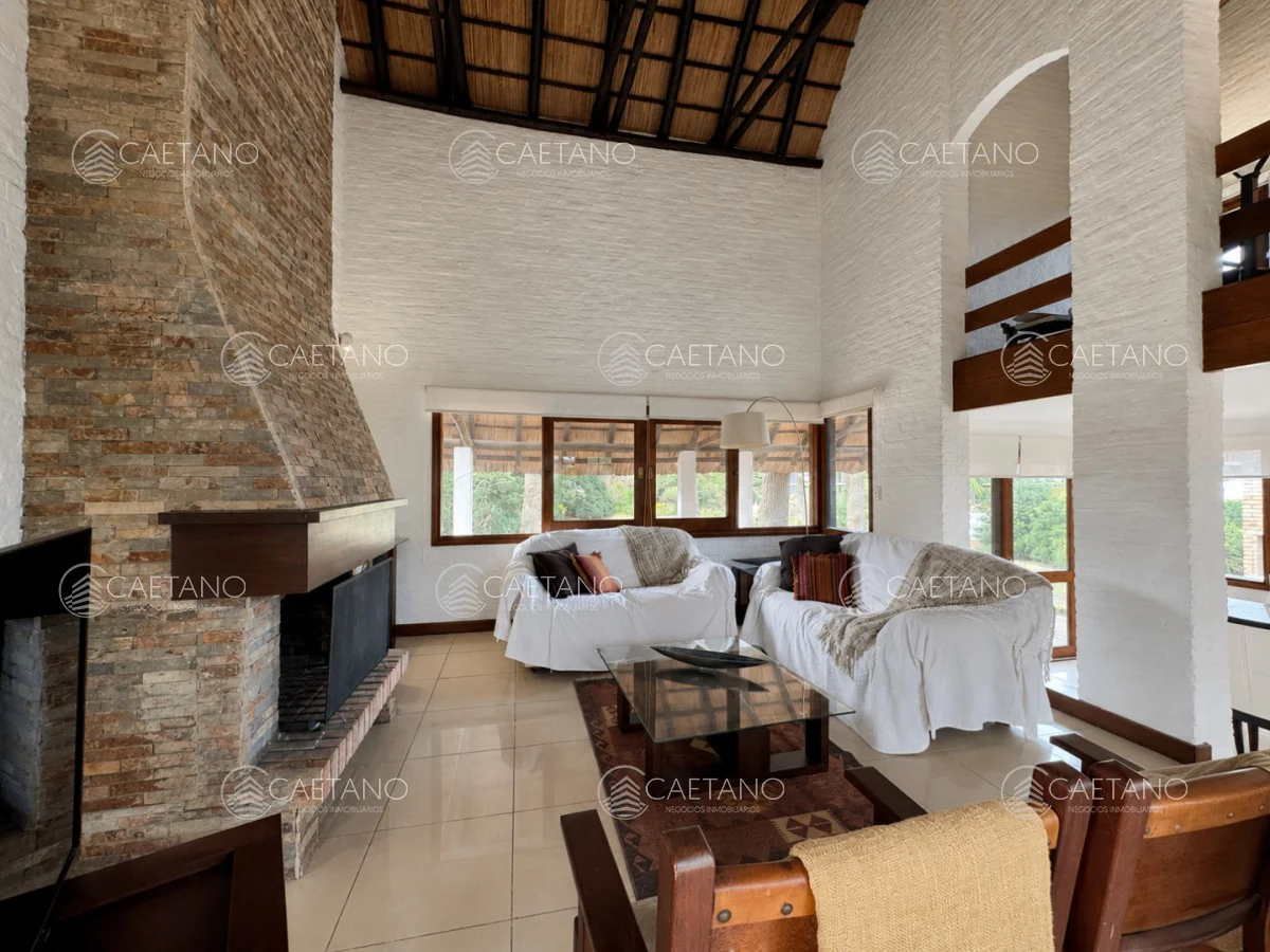 Casa en Pinares, propiedad 276723 -Imagen 2