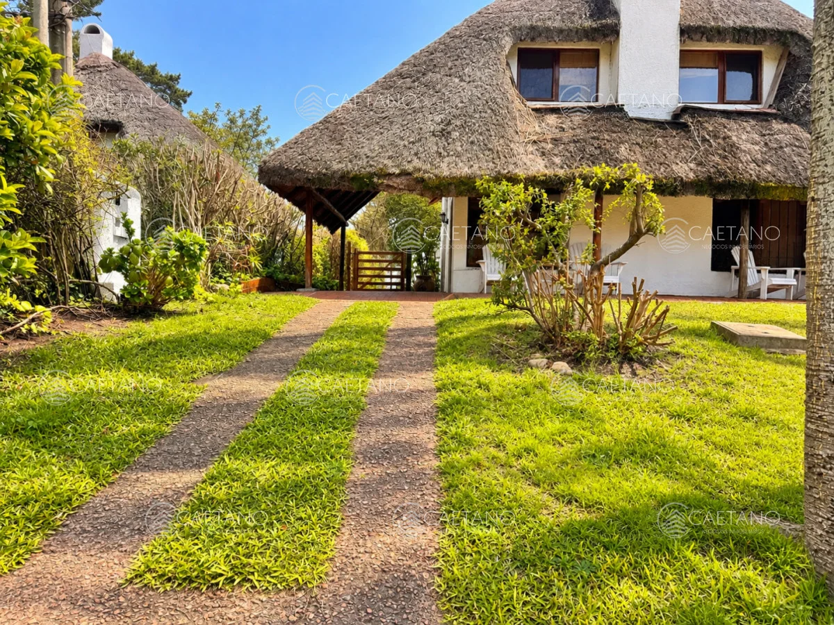 Casa en Pinares, propiedad 294876 -Imagen 1