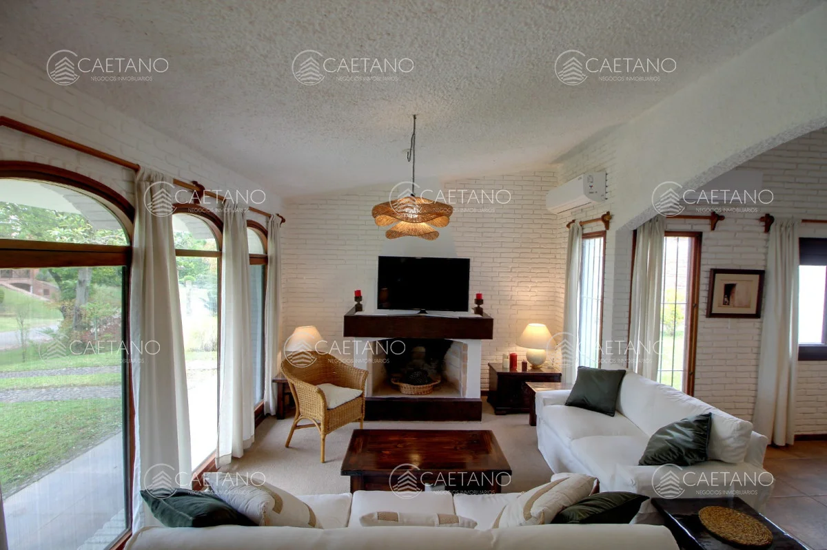 Casa en Pinares, propiedad 300986 -Imagen 2