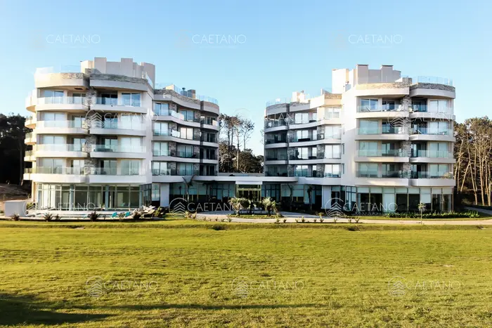 Venta apartamento 1 dormitorio. Playa mansa, Punta del Este.