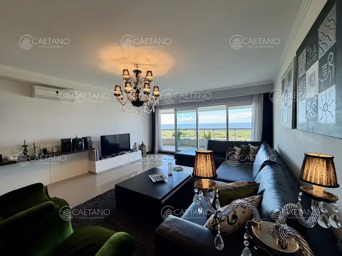 Venta apartamento 3 dormitorios playa brava Punta del Este