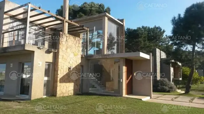 imagen  de la propiedad 215592