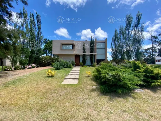 Venta casa 4 dormitorios La residence, Punta del este.