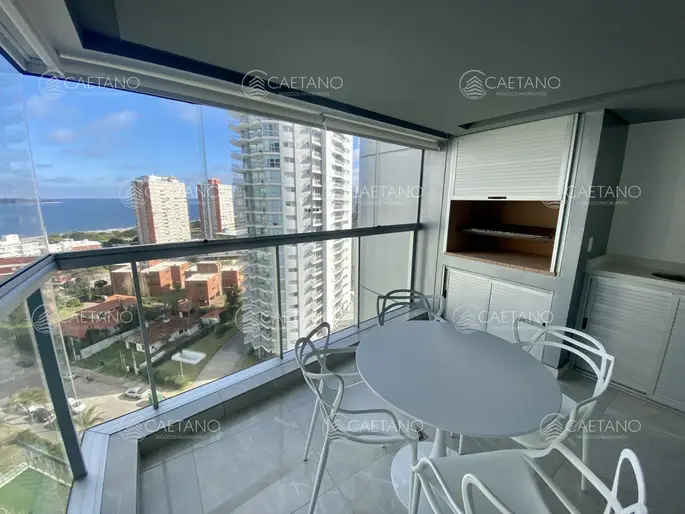 Venta apartamento 2 dormitorios Playa mansa Punta del Este