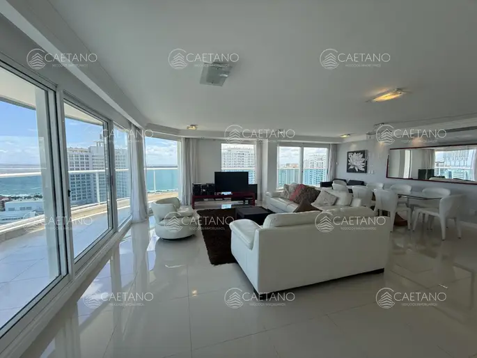 Apartamento en venta 3 dormitorios - Playa Mansa, Punta del Este
