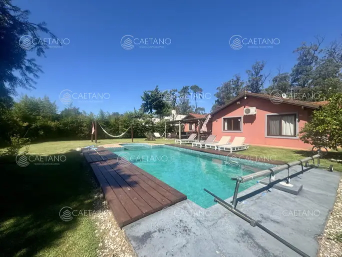 Venta. Casa. 4 dormitorios