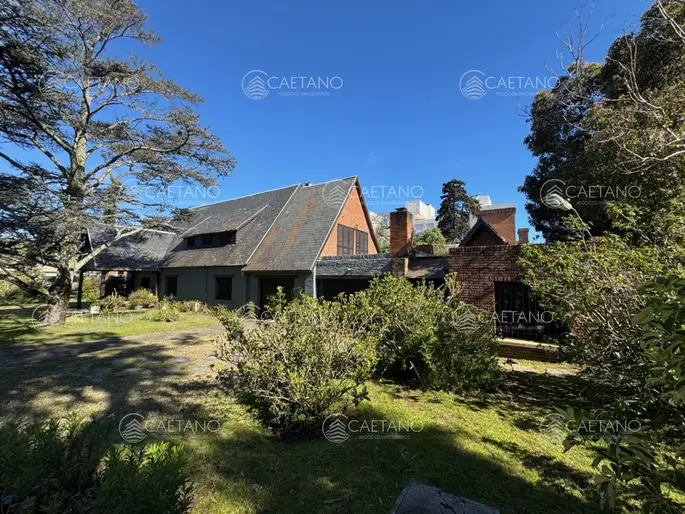 Casa en Punta del Este, Mansa